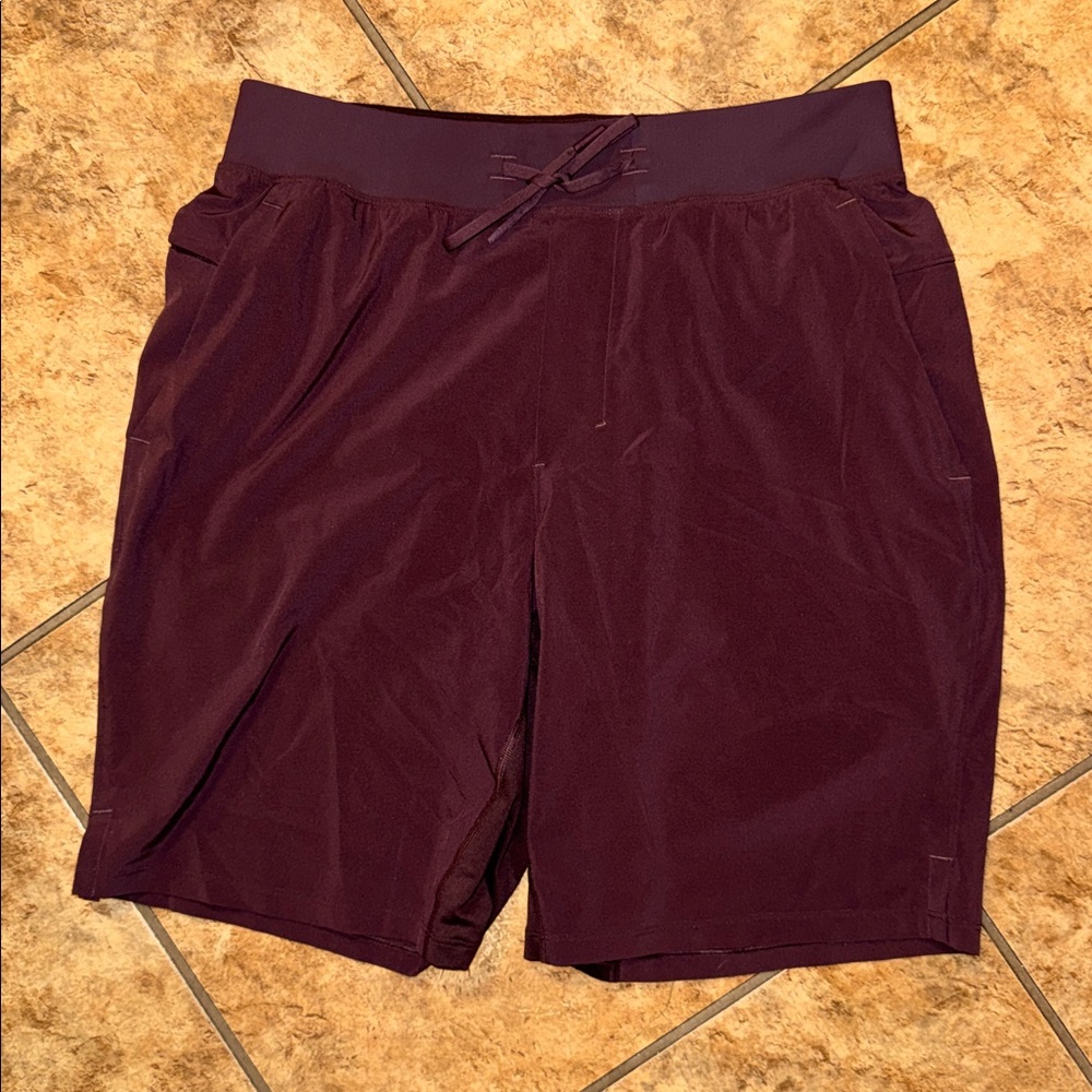 Lululemon mens shorts M Medium
